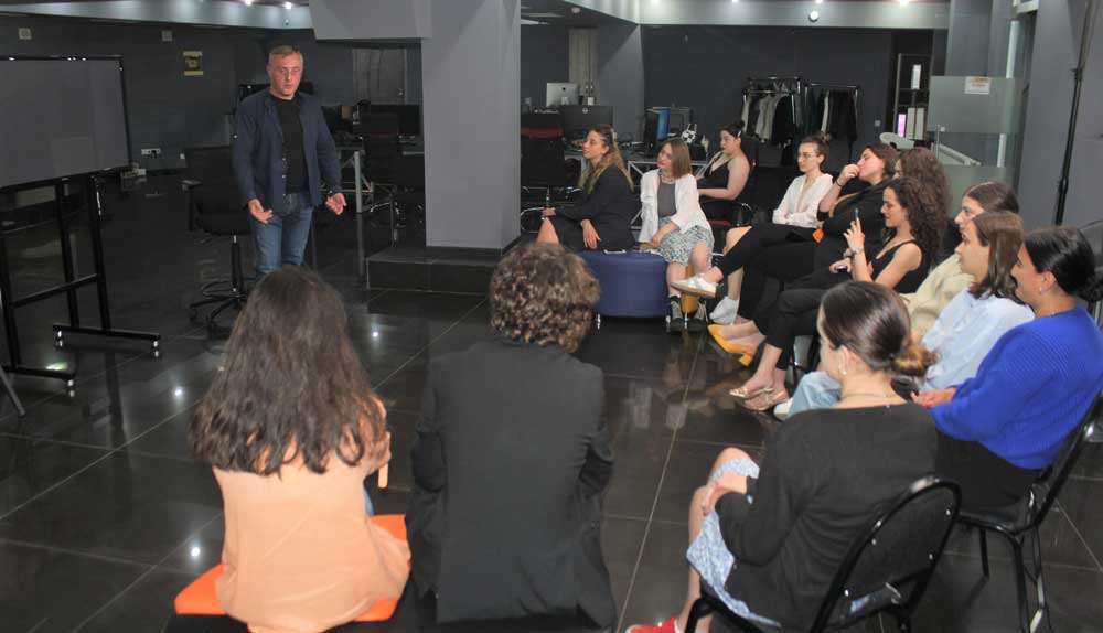 ზვიად დოლიძის მასტერკლასი მომავალი ჟურნალისტებისთვის